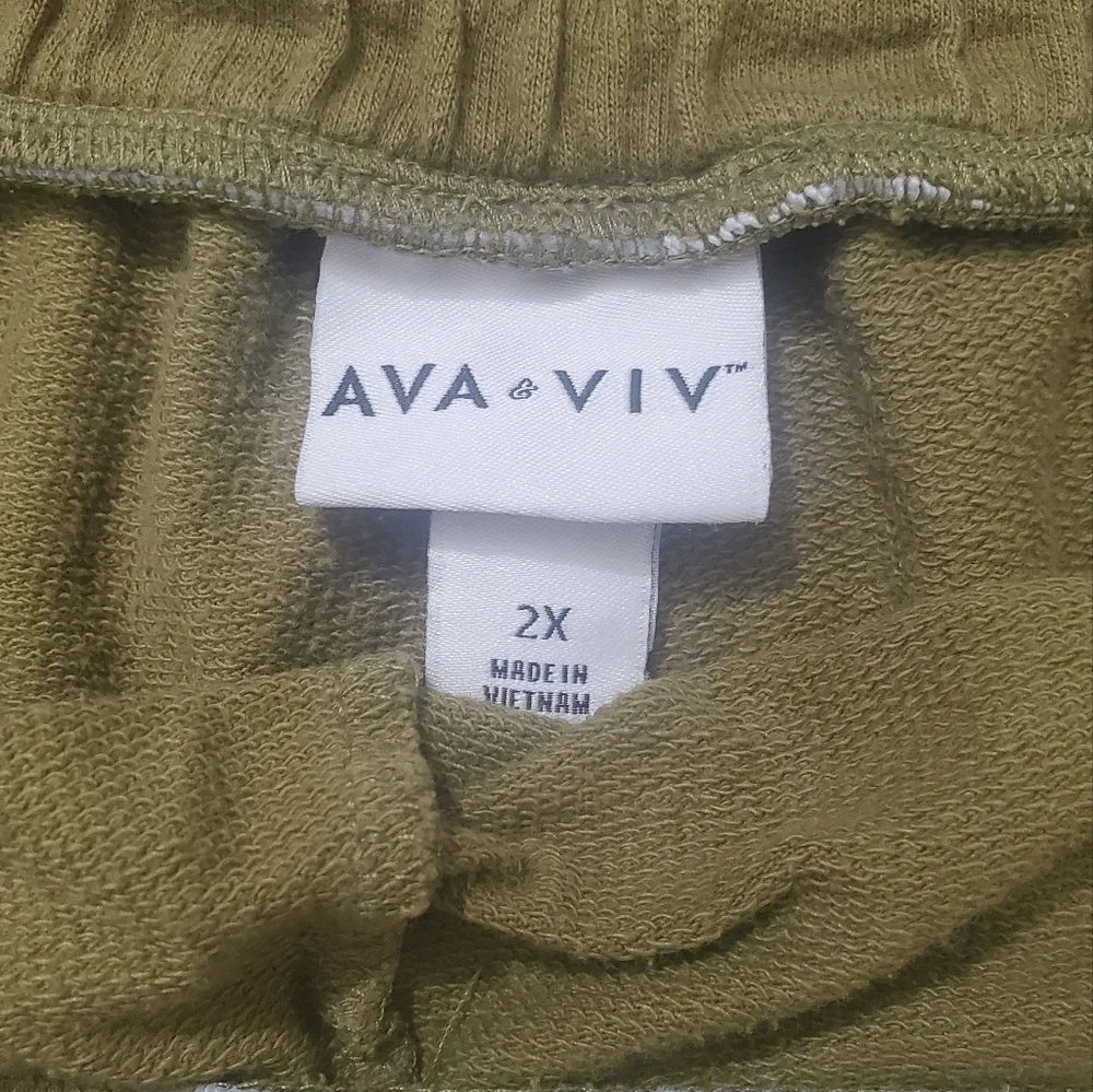 Ava & Viv Plus Shorts Sz 2X Elastic Waist Pockets High Rise Olive Green